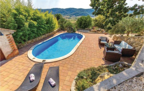 3 Bedroom Amazing Apartment In Supetarska Draga
